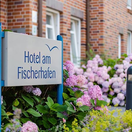Hotel Am Fischerhafen Ditzum Extérieur photo